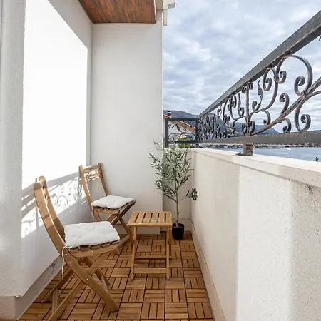 Lo͝or Luxury Retreat 4* Stobrec