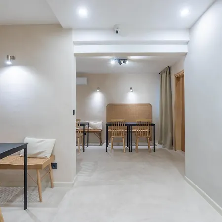 Lo͝or Luxury Retreat 4*
